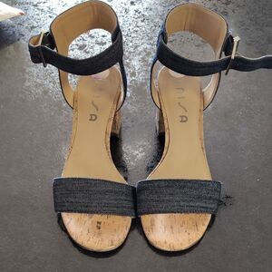 Unisa Black and Tan Strappy Sandals